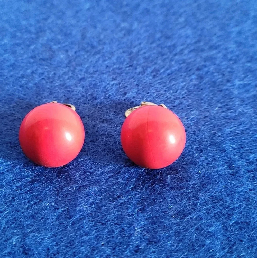 Vintage Red  Orange Button Flat Back Clip-on Earrings Fashion Jewelry